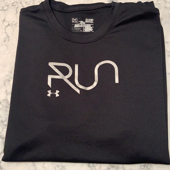 Under Armour Other - Black Under Armour Short Sleeve t-shirt.